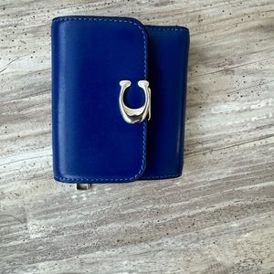 Tri-fold coach wallet